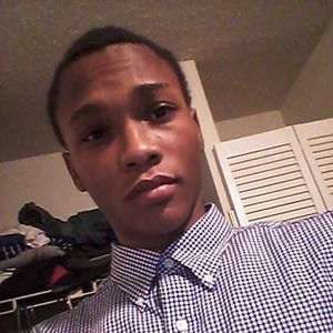 Meet your Posher, Dee